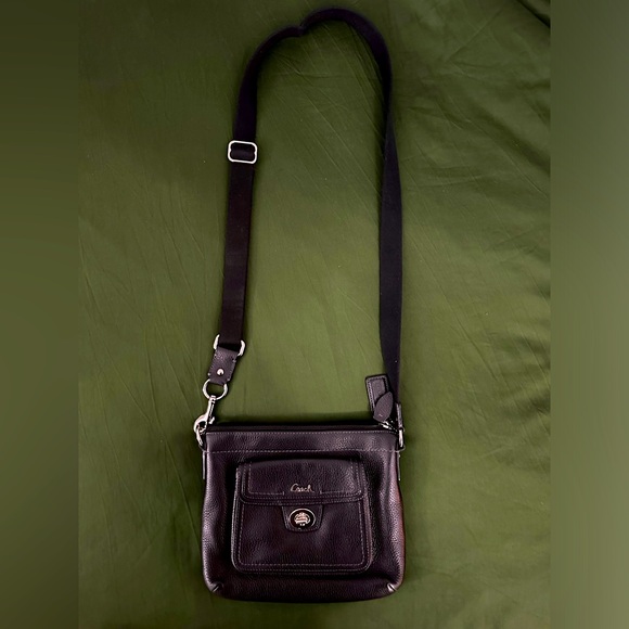 Coach Shoulder Bag - Picture 1 of 15